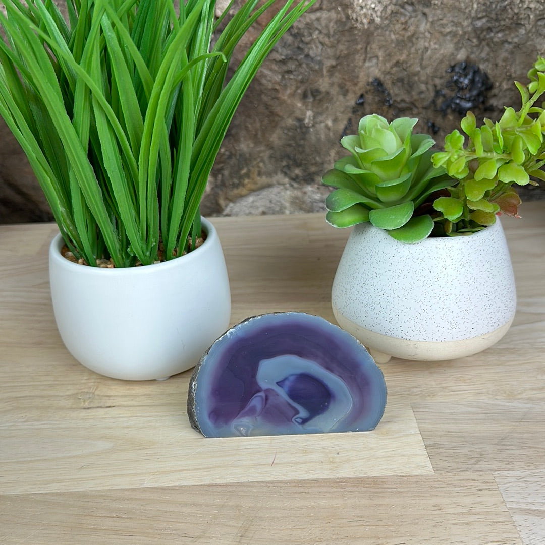 Agate Geode Home Décor with a Cut Base 4-inch