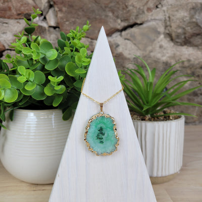 Agate Sliced Dyed Gold Plated Necklace