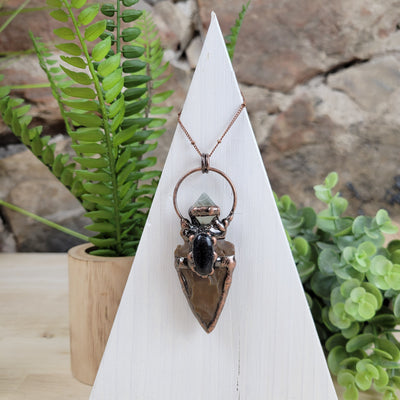 Arrowhead w/Stone Accent Necklace-Flint or Black Agate 18"
