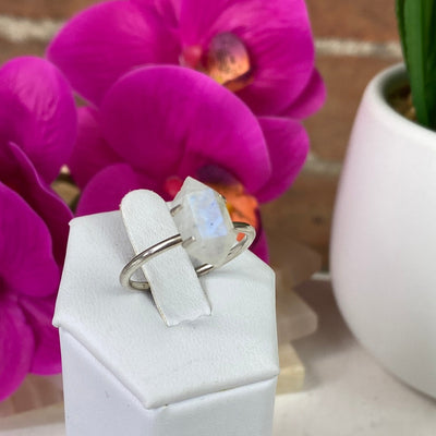 Assorted (Moonstone, Labradorite, Tiger Eye) Double Terminated Point Ring Set with Prongs in sterling silver - 10mm