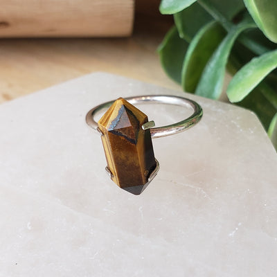 Assorted (Moonstone, Labradorite, Tiger Eye) Double Terminated Point Ring Set with Prongs in sterling silver - 10mm