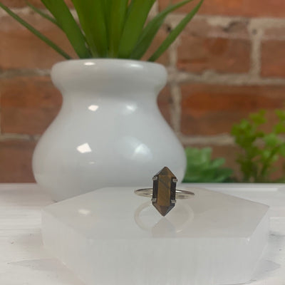 Assorted (Moonstone, Labradorite, Tiger Eye) Double Terminated Point Ring Set with Prongs in sterling silver - 10mm