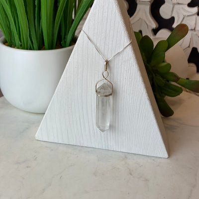 Double Terminated Point Pendant 1.5" long