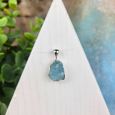 Gemstone Rough Prong Pendant-Variants
