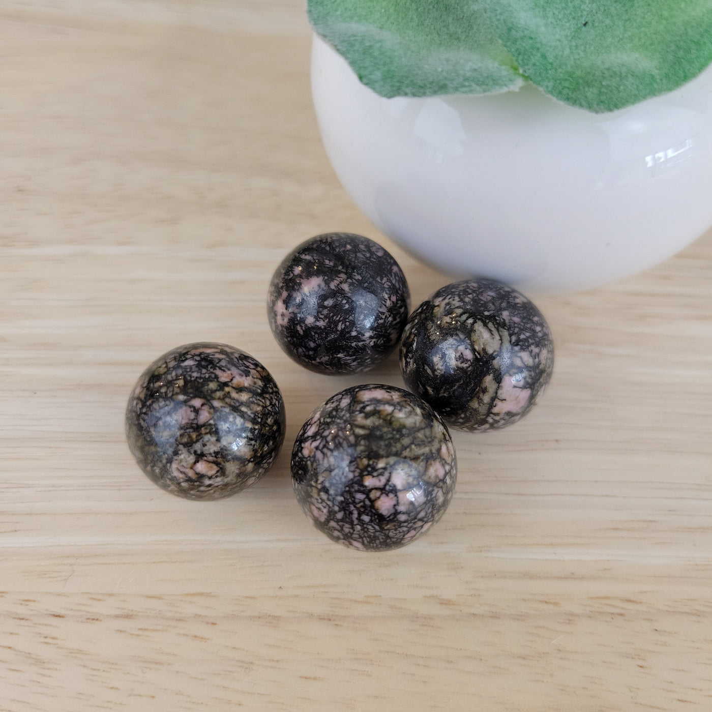 Gemstone Sphere 20mm - Assorted Gemstones