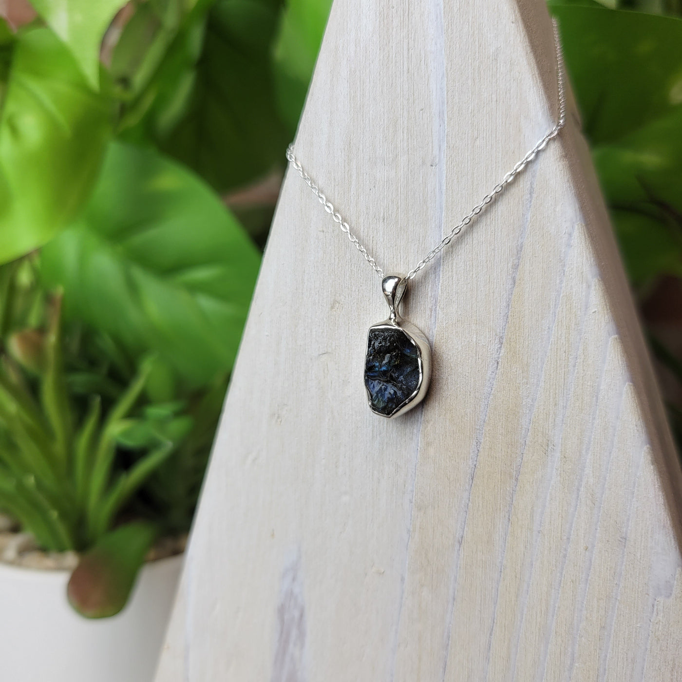Labradorite Rough Freeform sterling silver Bezel Set Necklace .5"