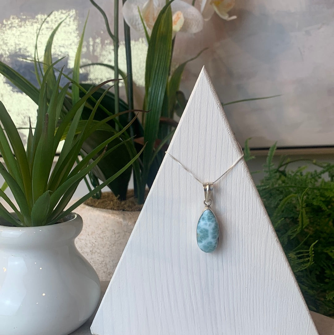 Larimar sterling silver Freeform Pendant (10-15mm)