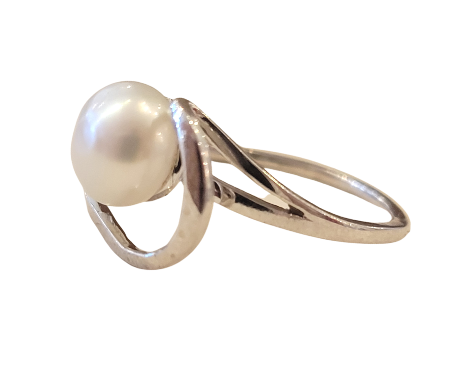 Pearl Ring .25" with sterling silver Wave Sized Band