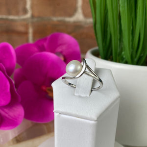 Pearl Ring .25" with sterling silver Wave Sized Band