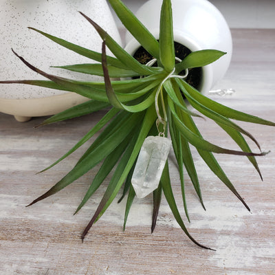 Quartz Raw Pendant 1"