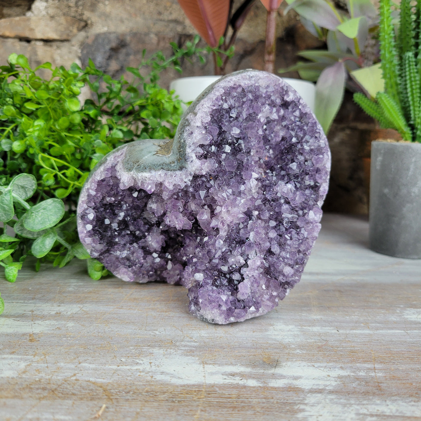 Statement Amethyst Heart 5" x 4" (0.815 kg)