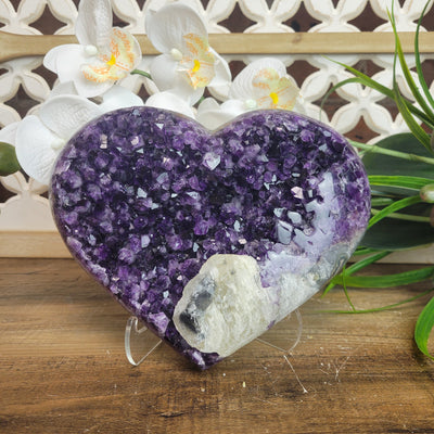 Statement Amethyst Heart 8" x 7" (2.481)