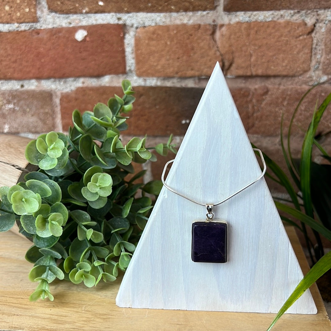 Sugilite sterling silver Pendant Necklace (15-20mm)
