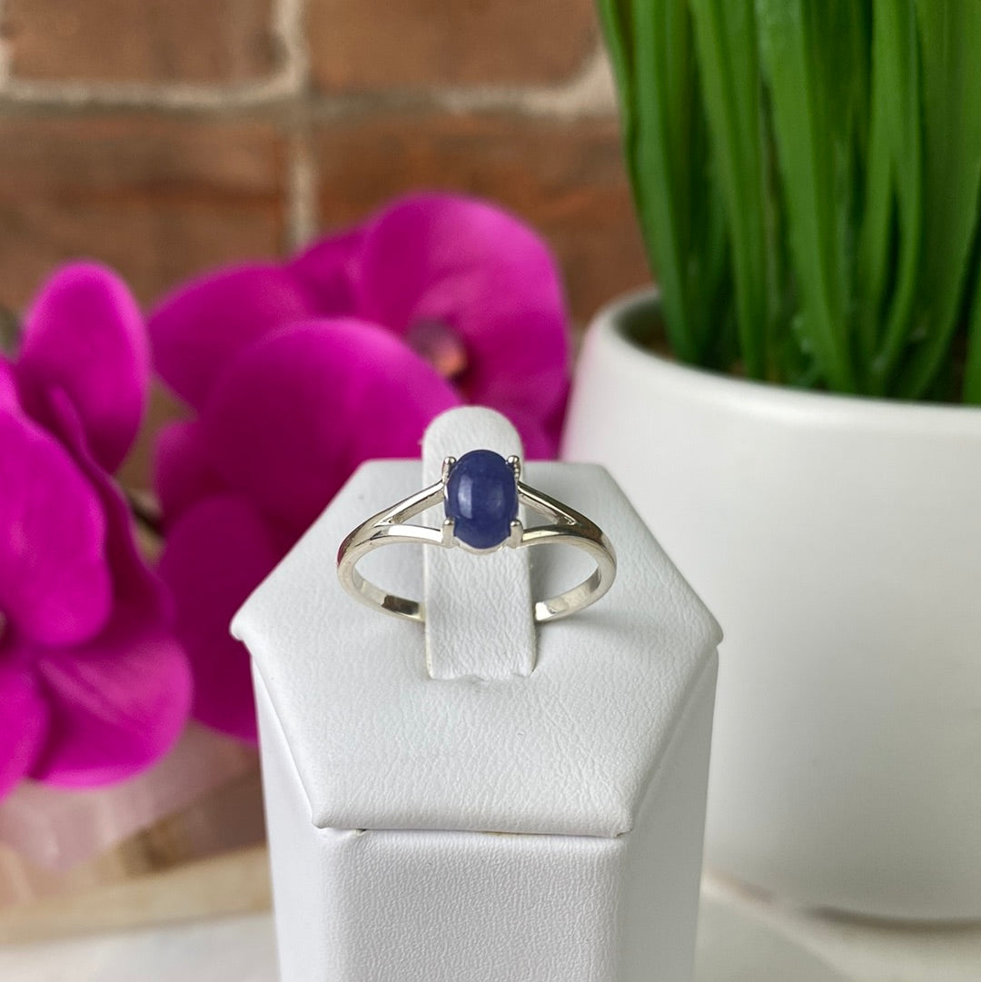Tanzanite Oval Ring with sterling silver Prong Setting and Sized Band