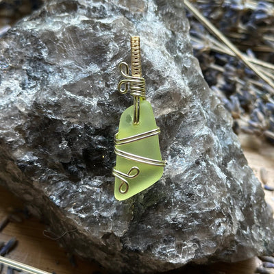 Uranium Glass Freeform Wire Wraps Necklaces Silver or Gold– Artisan Made
