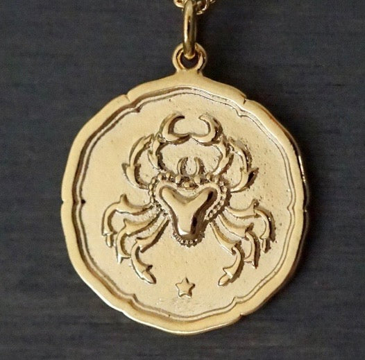 Zodiac Sign Single Layer Medallion Necklace-silver or gold