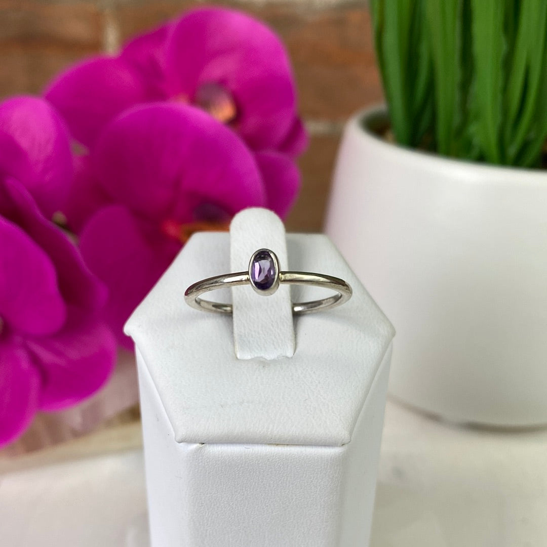 Amethyst Faceted Sterling Silver Bezel Ring 0.25"