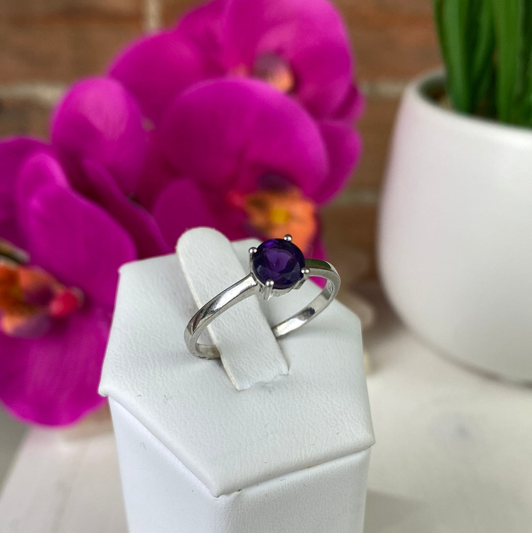 Amethyst Faceted Sterling Silver Prong Ring 0.25" (Assorted Shapes)