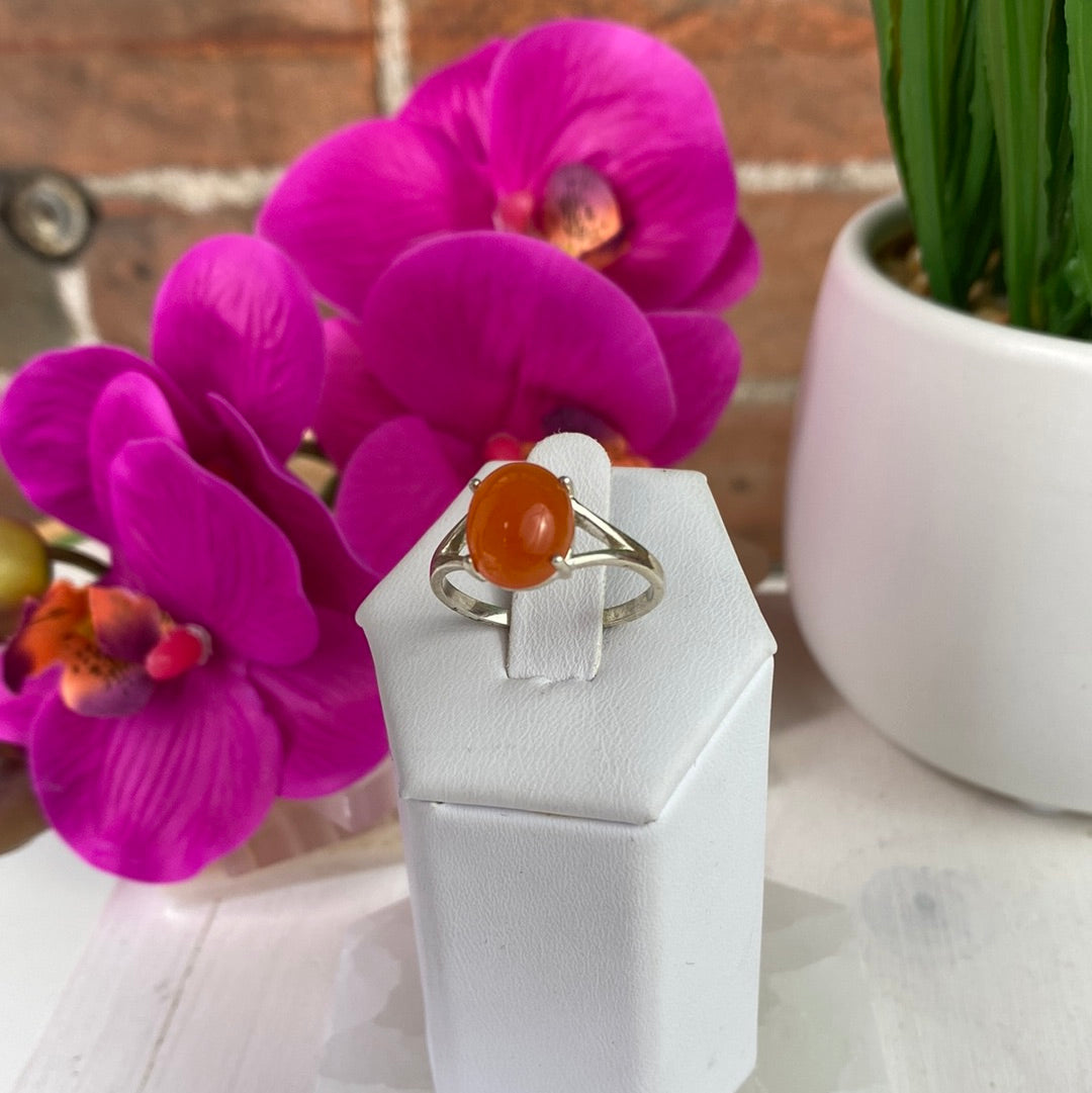 Carnelian Oval Sterling Silver Prong Ring with v-shaped band