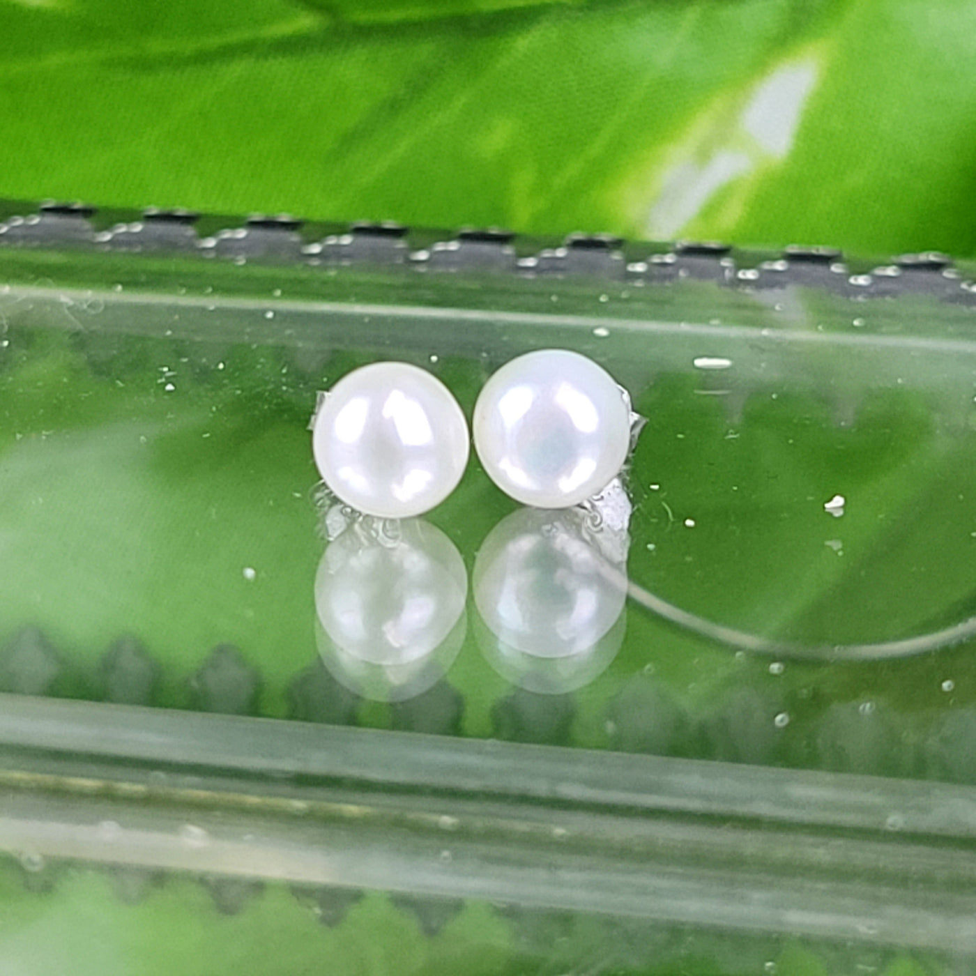 Fresh Water Pearl Stud Earrings