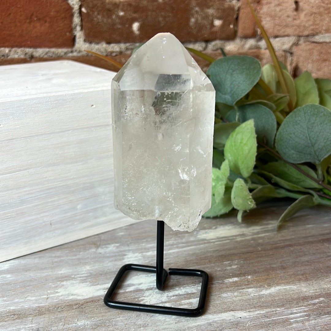 Quartz Point on Stand Large 8